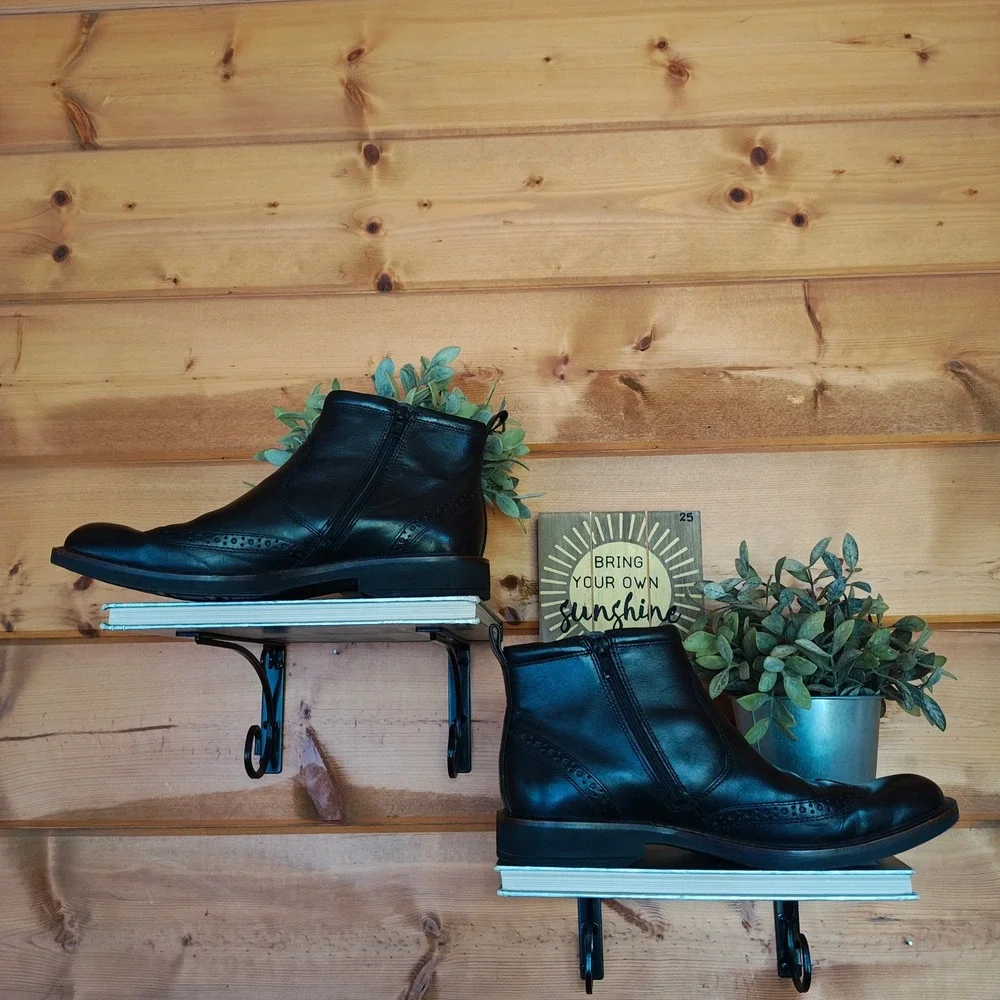 Ecco Biarritz Black Patent Leather Wingtip Ankle Chelsea Dress Boots Sz 41/7-7.5
